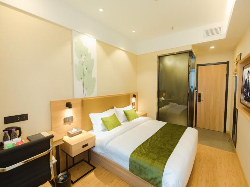 Greentree Inn Shanghai Huangxing Park Subway Station Express Hotel Екстер'єр фото