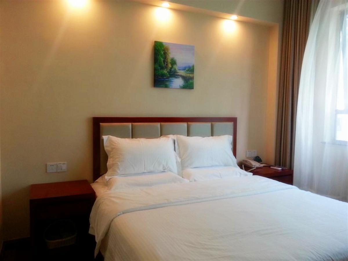 Greentree Inn Shanghai Huangxing Park Subway Station Express Hotel Екстер'єр фото